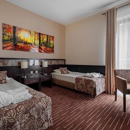Hotel Uroczysko Cedzyna 외부 사진