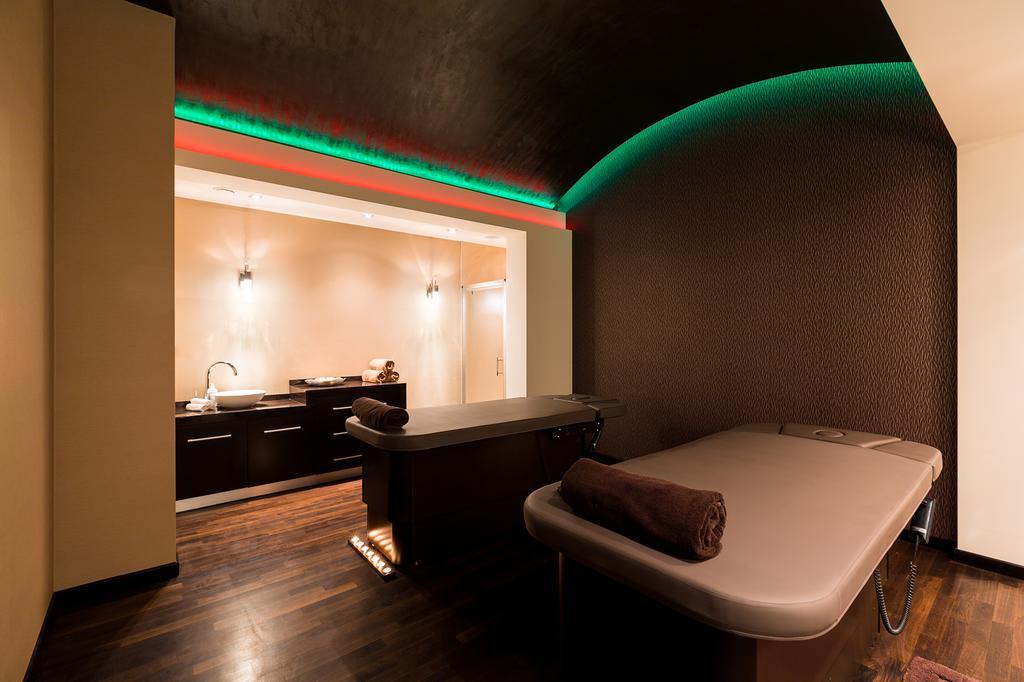 Hotel Uroczysko Cedzyna 외부 사진