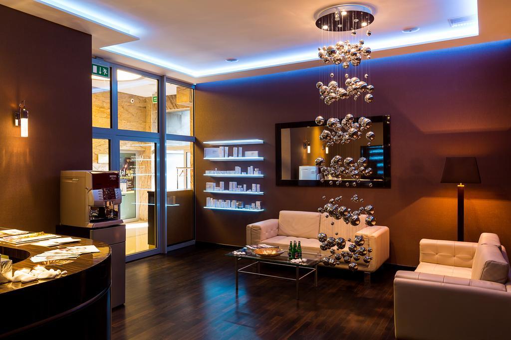 Hotel Uroczysko Cedzyna 외부 사진