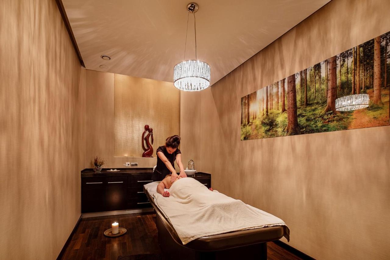 Hotel Uroczysko Cedzyna 외부 사진