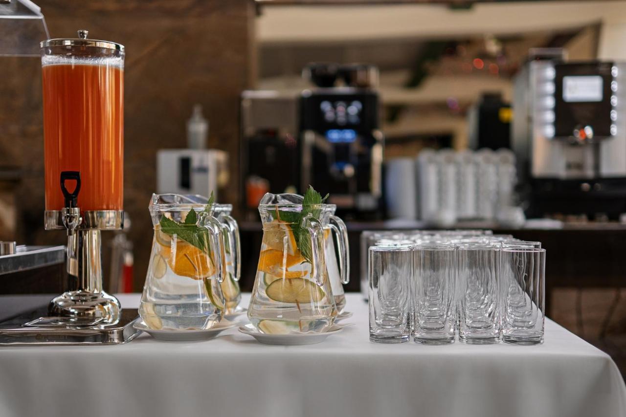 Hotel Uroczysko Cedzyna 외부 사진