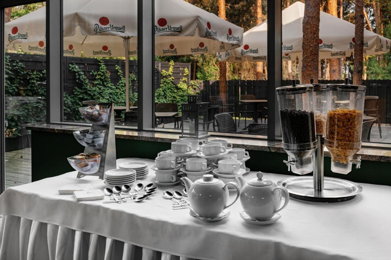 Hotel Uroczysko Cedzyna 외부 사진