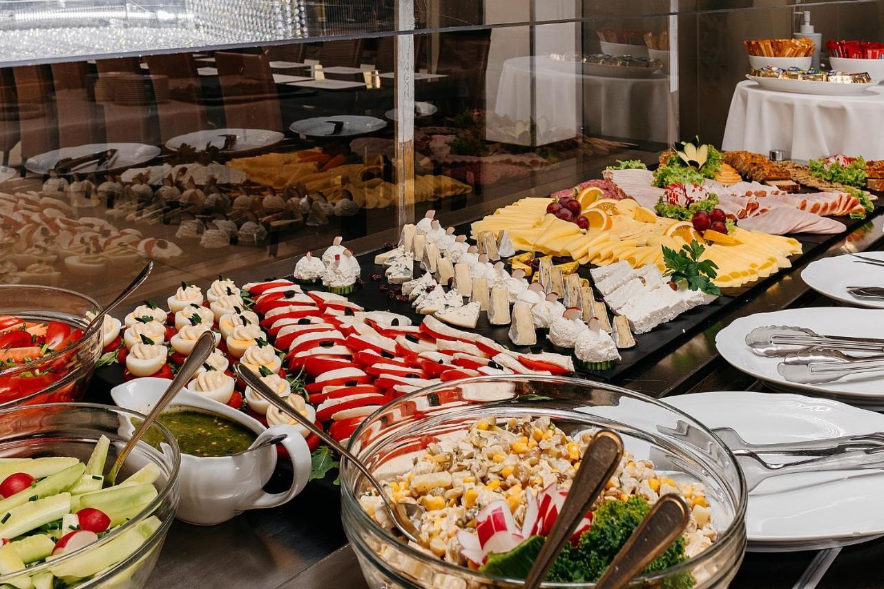 Hotel Uroczysko Cedzyna 외부 사진